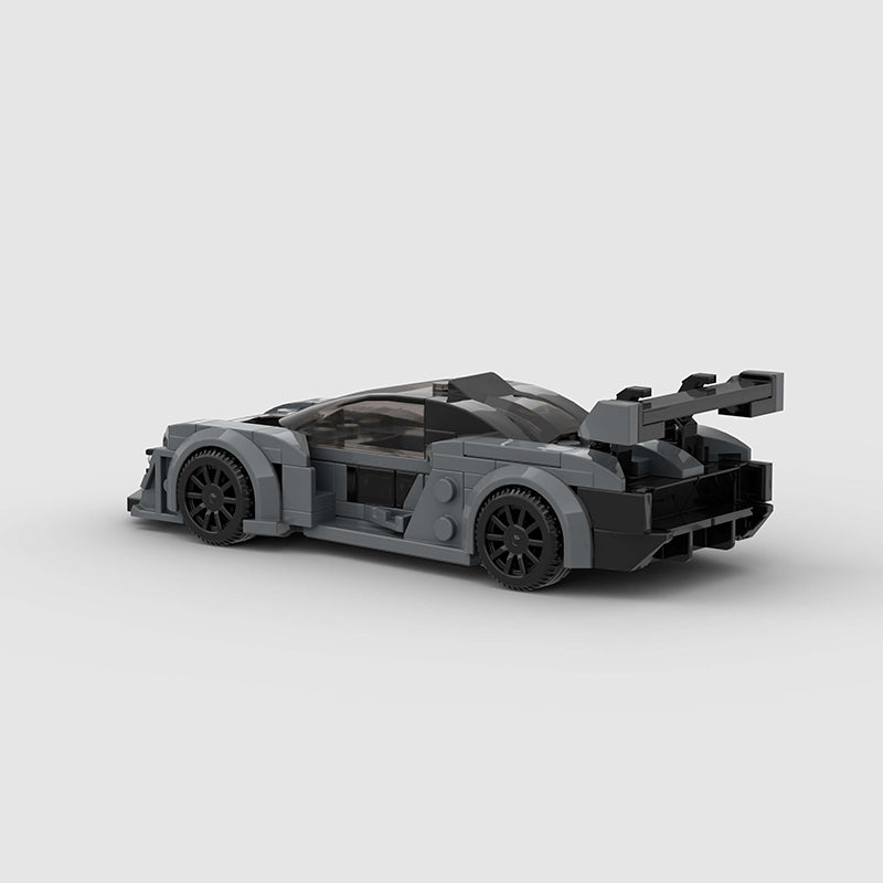 McLaren Senna
