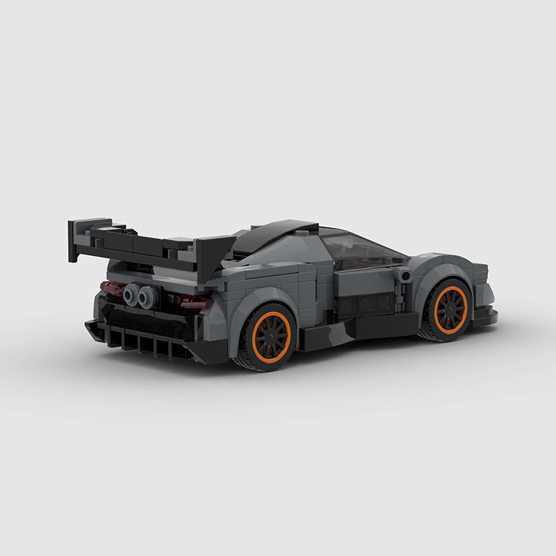 McLaren Senna V2
