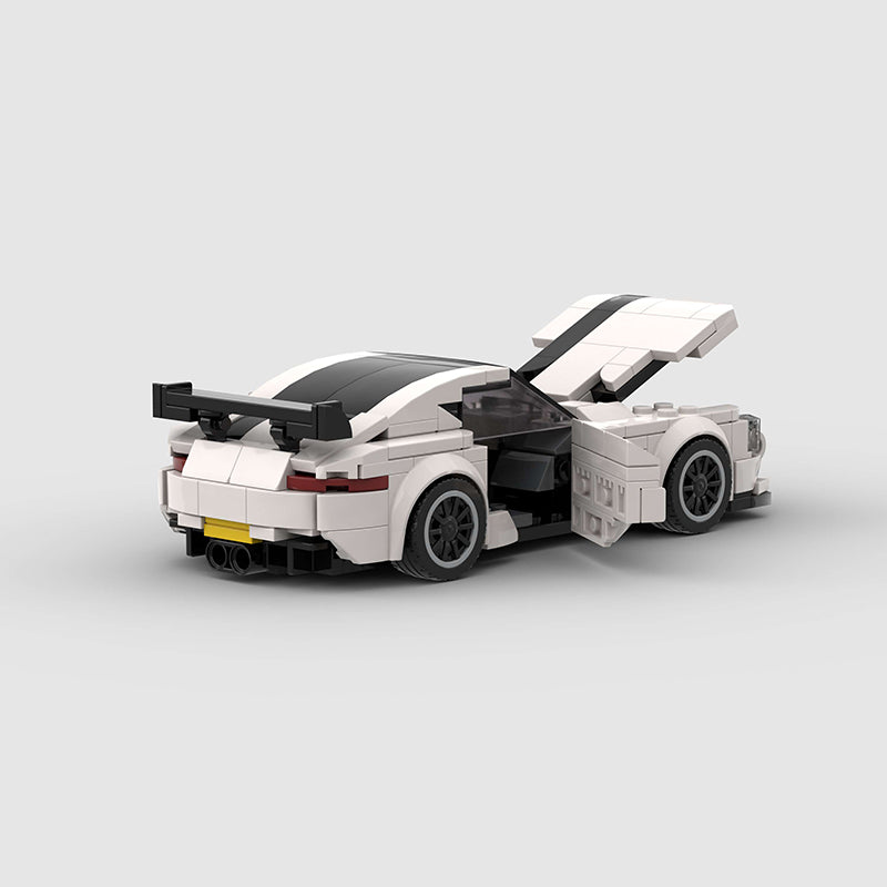 Mercedes_AMG_GTR