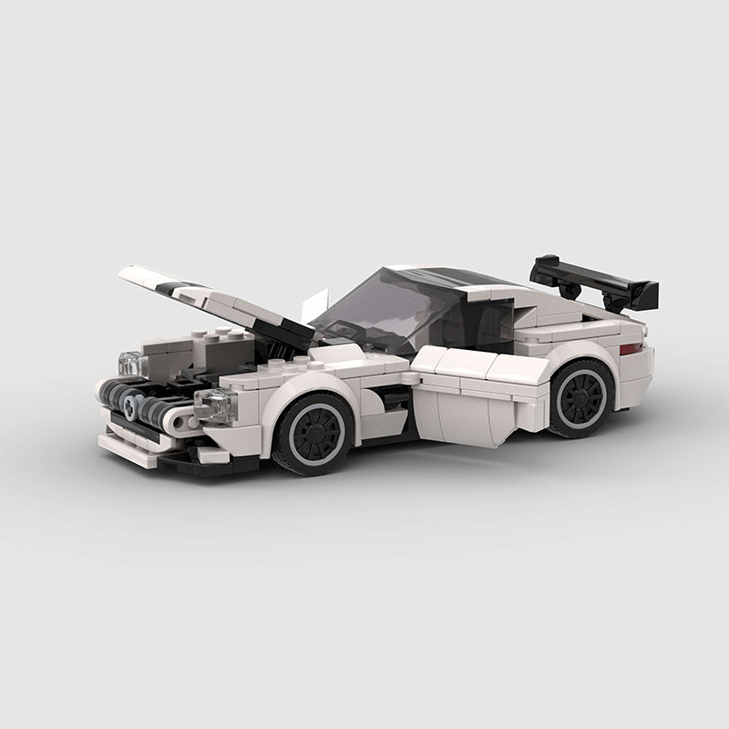 Mercedes_AMG_GTR