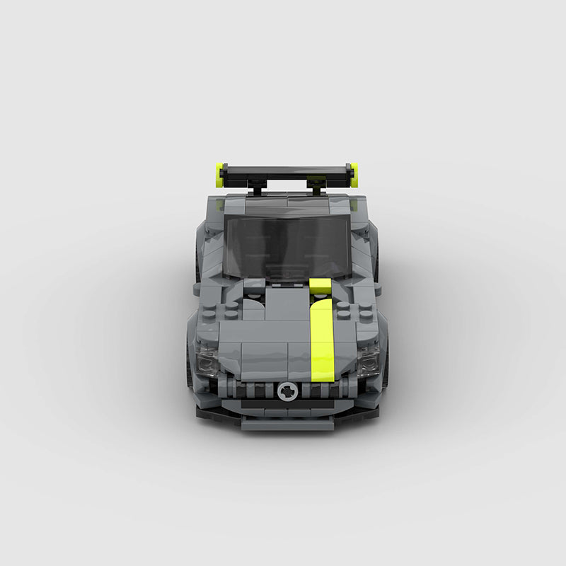 Mercedes_AMG_GTR